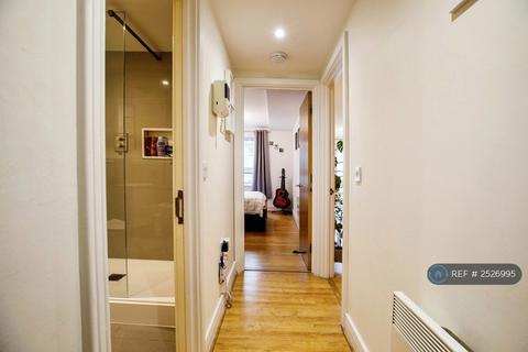 1 bedroom flat to rent, St Davids Square, London, E14