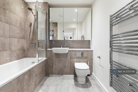 1 bedroom flat to rent, Cargo House, London, E16