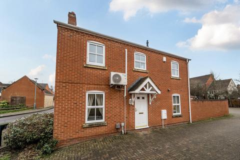 Treforest Close, Swindon
