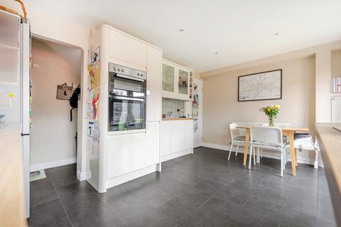 3 bedroom semi-detached house for sale, Farmers Close, Witney, Oxfordshire