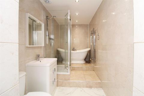 2 bedroom apartment to rent, Waddon Road, Waddon, Croydon