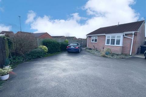 3 bedroom bungalow for sale, Nether Oak Close, Sothall, Sheffield, S20 2PT