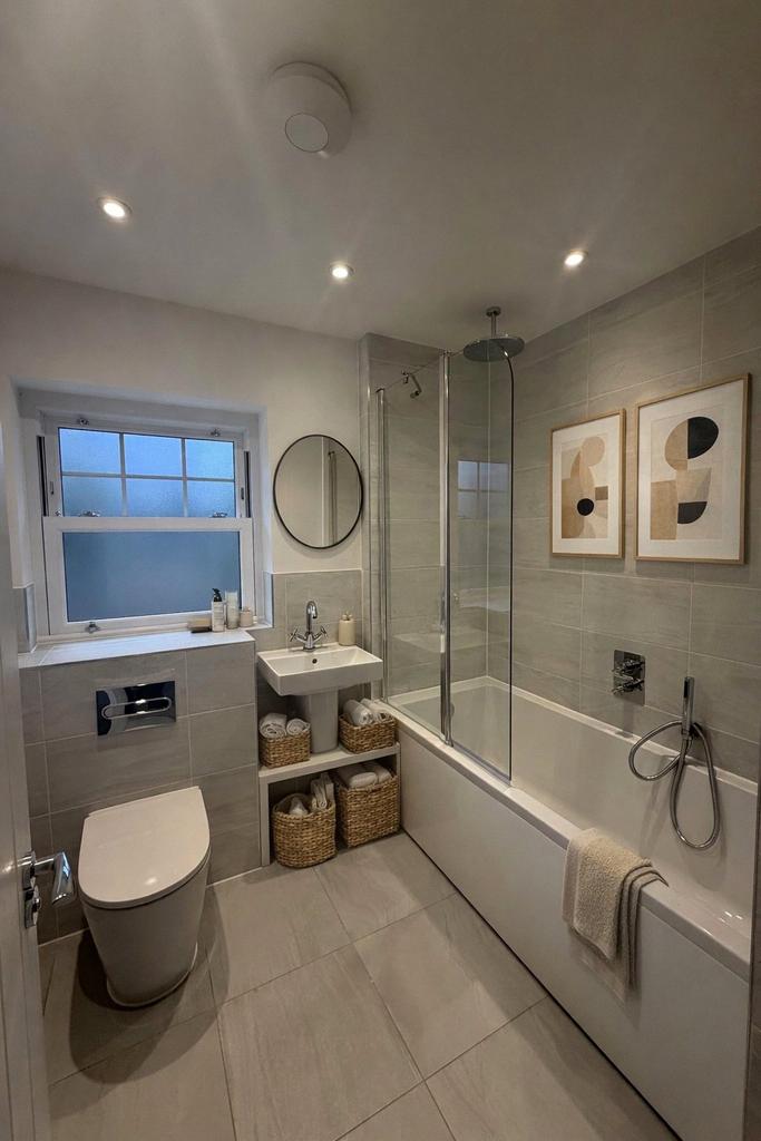 Bathroom Cgi Dressed