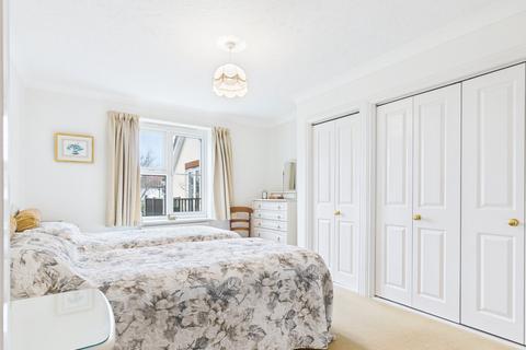 2 bedroom apartment for sale, Lymington Road, Highcliffe, Christchurch, Dorset, BH23