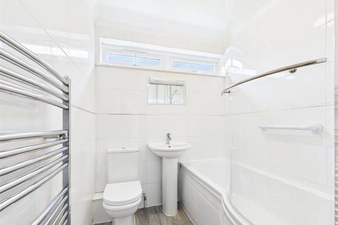 2 bedroom apartment for sale, Oakleigh Way, Highcliffe, Christchurch, Dorset, BH23