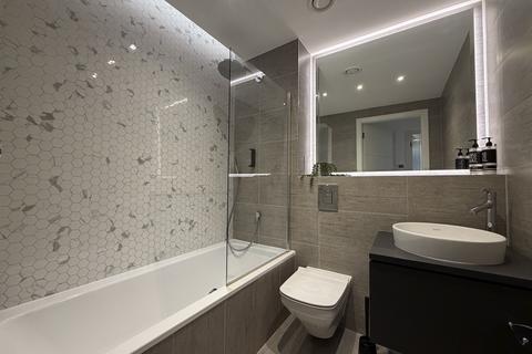 1 bedroom flat to rent, Harlequin Avenue