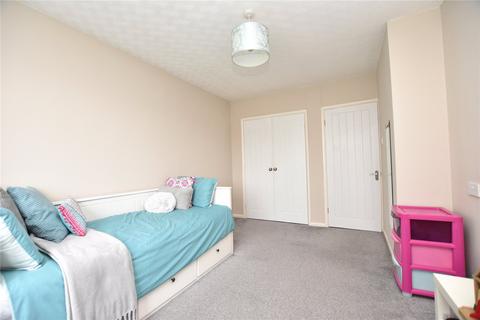 3 bedroom semi-detached house for sale, Red Hall Way, Leeds, West Yorkshire