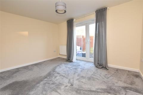 2 bedroom semi-detached house for sale, Kentish Vale, Leeds, West Yorkshire