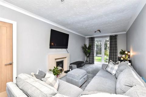 2 bedroom terraced house for sale, Fernbank Drive, Leeds