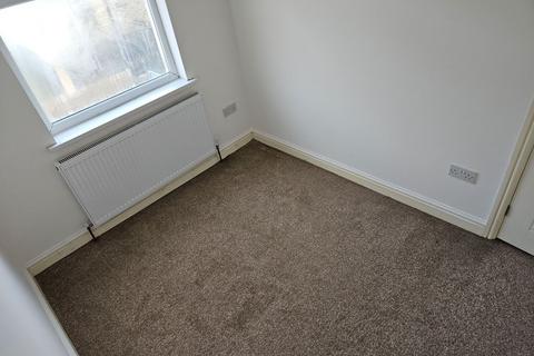 2 bedroom terraced house to rent, Nottingham Street, Bradford
