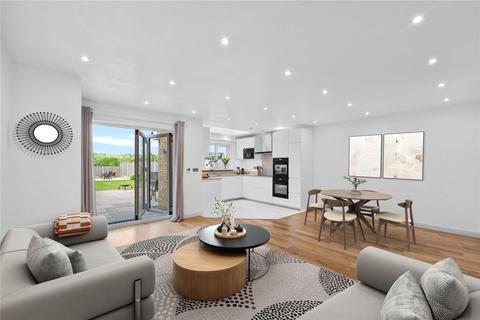 4 bedroom detached house for sale, Thepps Close, South Nutfield, Redhill, Surrey, RH1