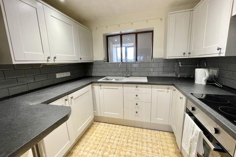 1 bedroom flat for sale, OLDWSINFORD - Priory Court