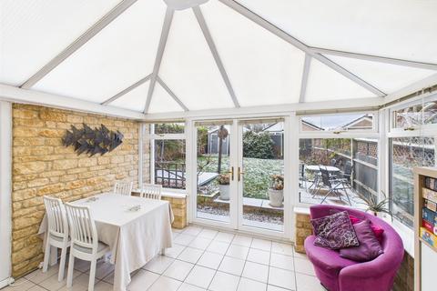 3 bedroom semi-detached house for sale, Fishers Close, Hailey, Witney, Oxfordshire, OX29