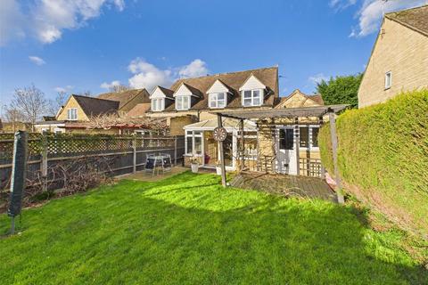 3 bedroom semi-detached house for sale, Fishers Close, Hailey, Witney, Oxfordshire, OX29