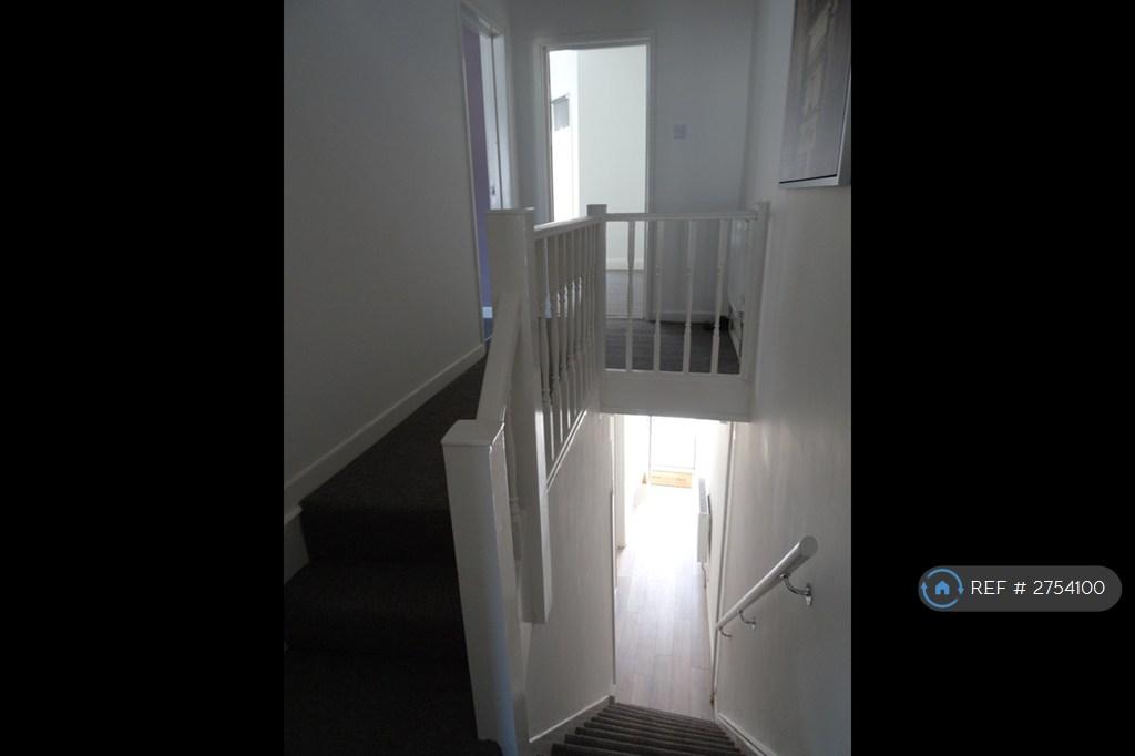 Hall/Landing