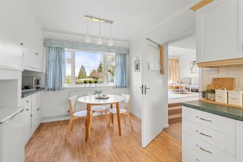 4 bedroom detached house to rent, Oadby, Leicester LE2
