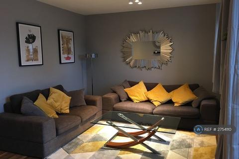 2 bedroom flat to rent, Albion Gardens, Edinburgh, EH7