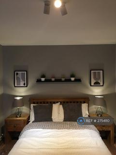 2 bedroom flat to rent, Albion Gardens, Edinburgh, EH7