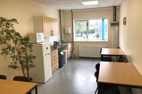 Warehouse to rent, 10-16 Little Balmer Buckingham MK18 1TF