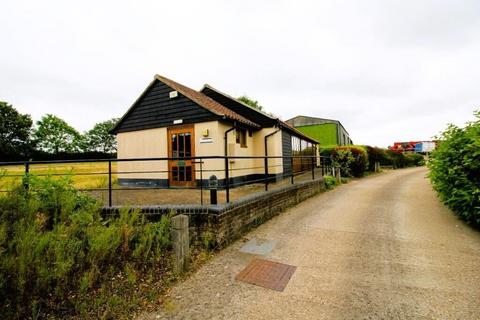 Office to rent, Station Ct Hethersett NR9 3AY