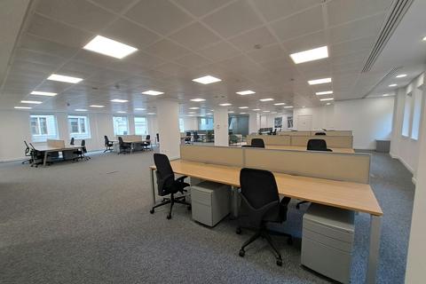 Office to rent, 80-84 Leadenhall St London EC3A 3DH