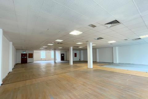 Retail property (high street) to rent, 191-197 Union St Aberdeen AB11 6BB