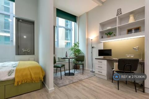 Studio to rent, London, London, E2