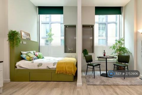 Studio to rent, London, London, E2