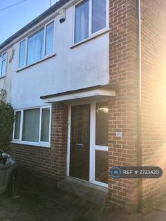 3 bedroom semi-detached house to rent, Ulverscroft Road, Loughborough, LE11
