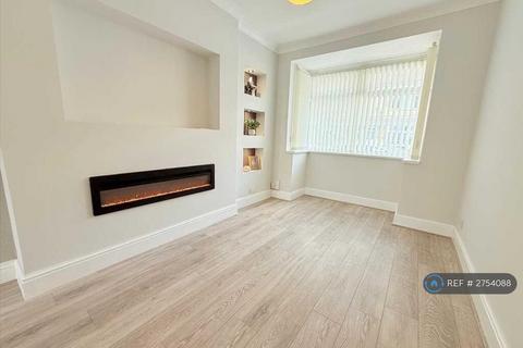 3 bedroom terraced house to rent, Fairmont Road, Grimsby, DN32