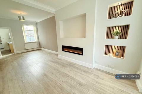 3 bedroom terraced house to rent, Fairmont Road, Grimsby, DN32