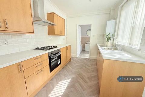 3 bedroom terraced house to rent, Fairmont Road, Grimsby, DN32