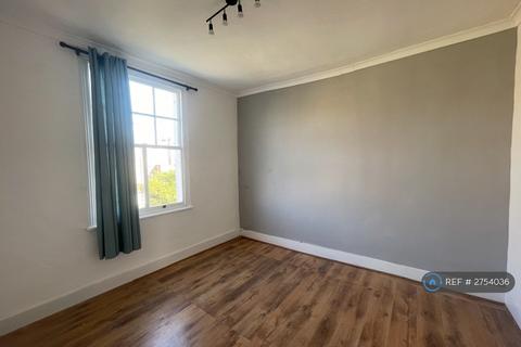 4 bedroom semi-detached house to rent, Hendon Way, London, NW4