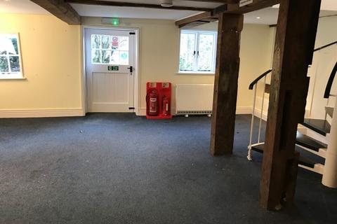 Office to rent, Cheriton Cheriton SO24 0NG