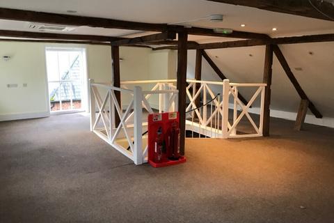 Office to rent, Cheriton Cheriton SO24 0NG