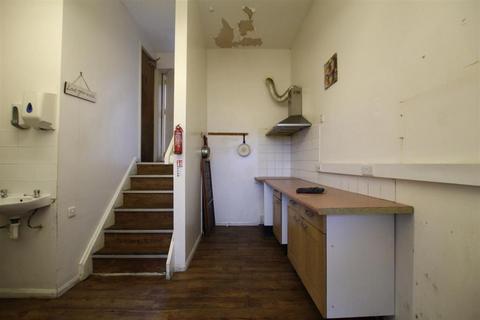 Retail property (high street) to rent, 14A Lyndhurst Ter Newcastle Upon Tyne NE16 3DY