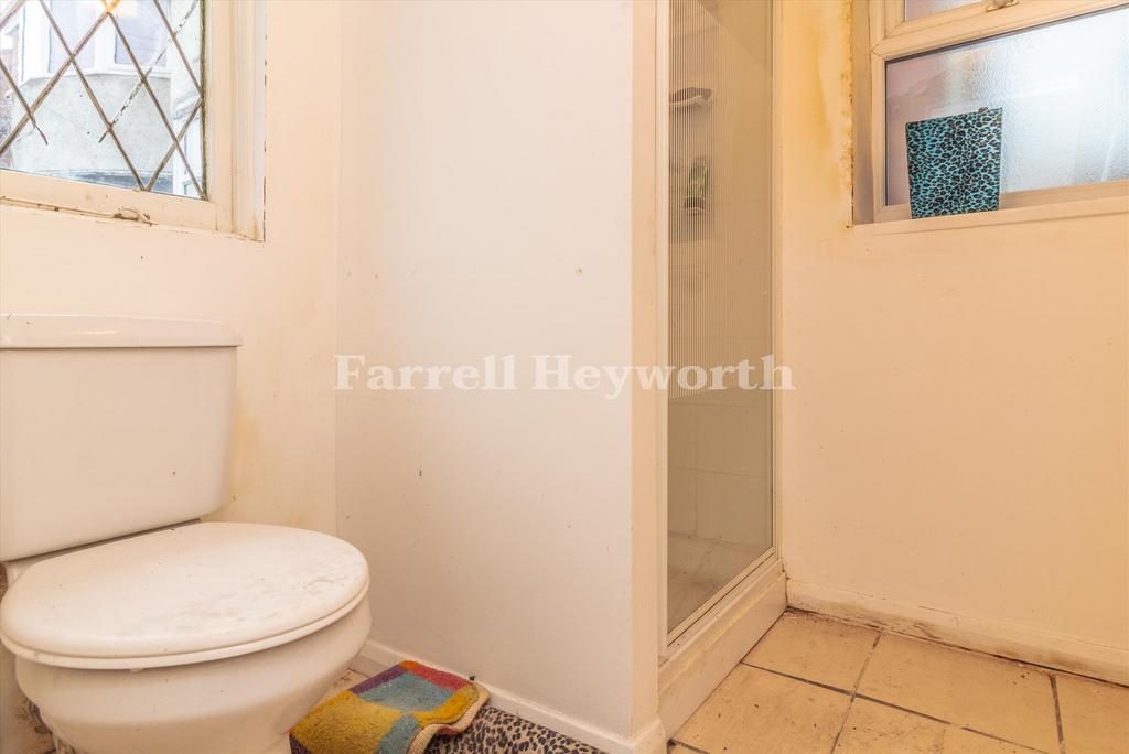 Garden Room Shower R