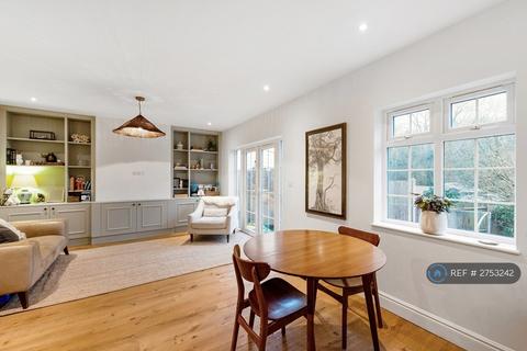 5 bedroom semi-detached house to rent, Eastcote View, Pinner, HA5