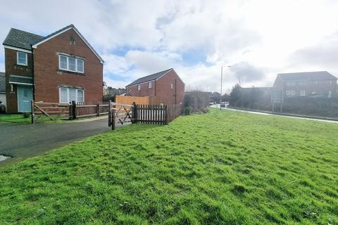 2 bedroom terraced house for sale, Maes Brynach, Brynmenyn, CF32