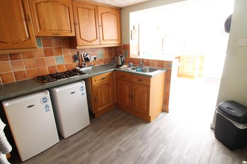 2 bedroom bungalow for sale, Meadow Avenue, Preesall FY6