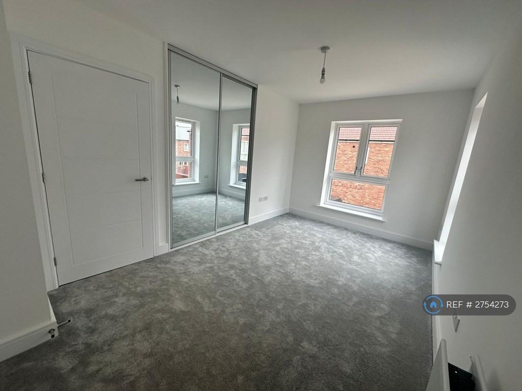 Mian Bedroom