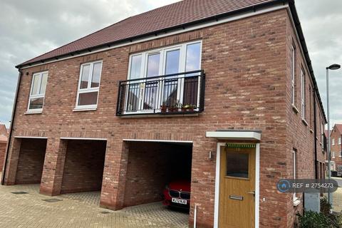 2 bedroom semi-detached house to rent, Harris Crescent, Chelmsford, CM1