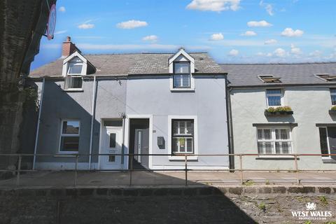 undefined, Pembroke