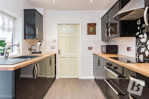 3 bedroom terraced house for sale, Douglas Road, Hornchurch, RM11