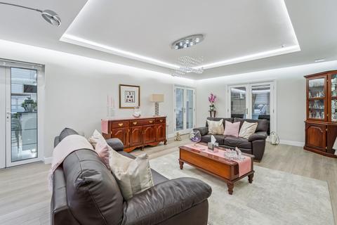 6 bedroom detached house for sale, Elmwood Park, Gerrards Cross, SL9