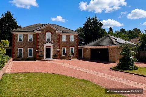 6 bedroom detached house for sale, Elmwood Park, Gerrards Cross, SL9