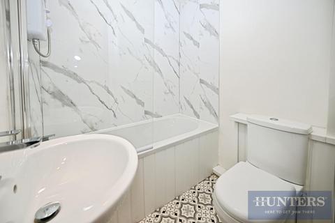 1 bedroom terraced house to rent, Ley Fleaks Road, Bradford
