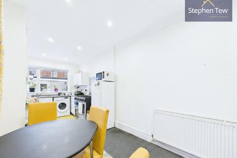 3 bedroom end of terrace house for sale, Stamford Avenue, Blackpool, FY4