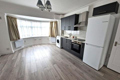 2 bedroom flat to rent, All Souls Avenue, London, Greater London, NW10