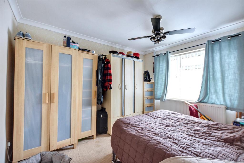Bedroom 2 1.jpeg